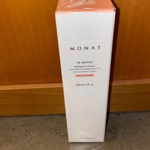 🌿NIB Be Gentle Monat Cleanser🌿